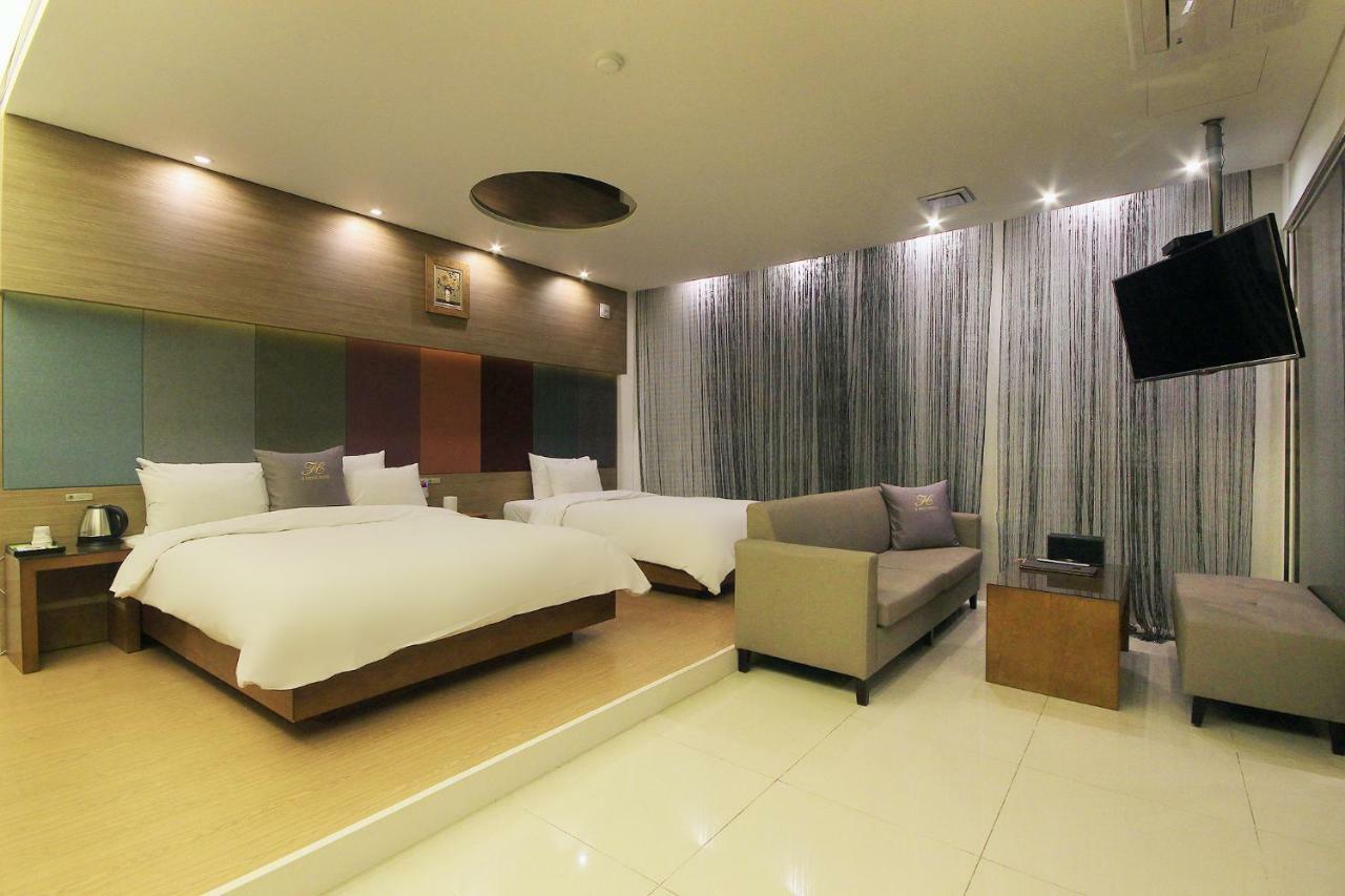 H Drive Hotel Iksan Екстериор снимка
