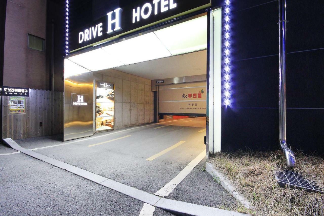 H Drive Hotel Iksan Екстериор снимка
