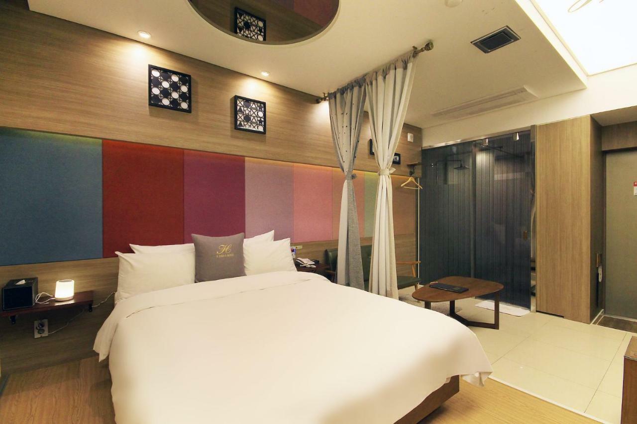 H Drive Hotel Iksan Екстериор снимка