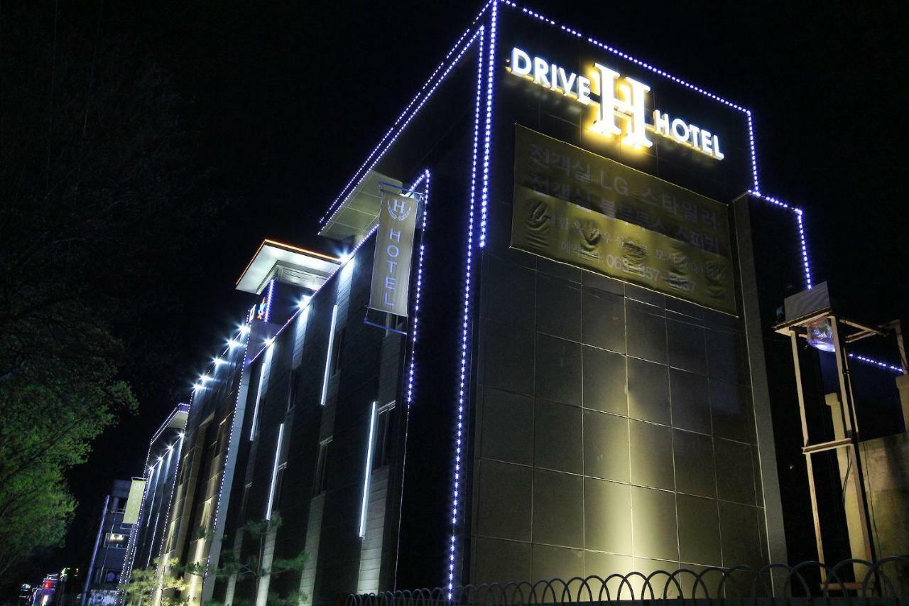 H Drive Hotel Iksan Екстериор снимка