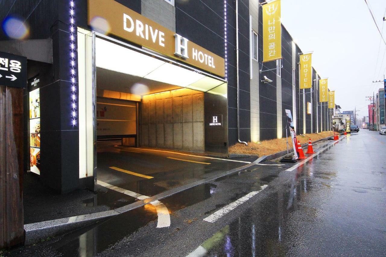 H Drive Hotel Iksan Екстериор снимка