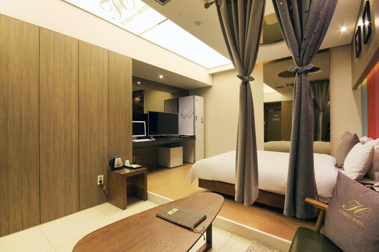 H Drive Hotel Iksan Екстериор снимка