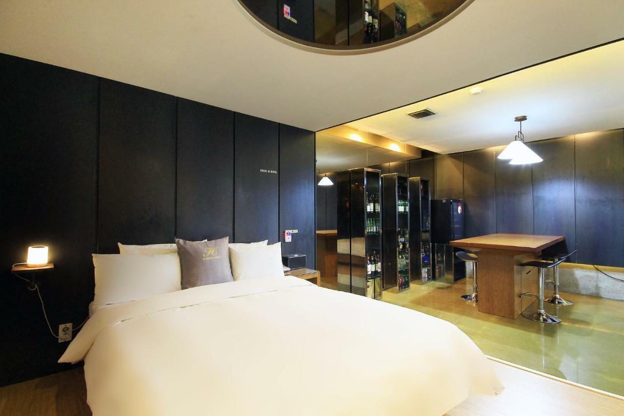 H Drive Hotel Iksan Екстериор снимка