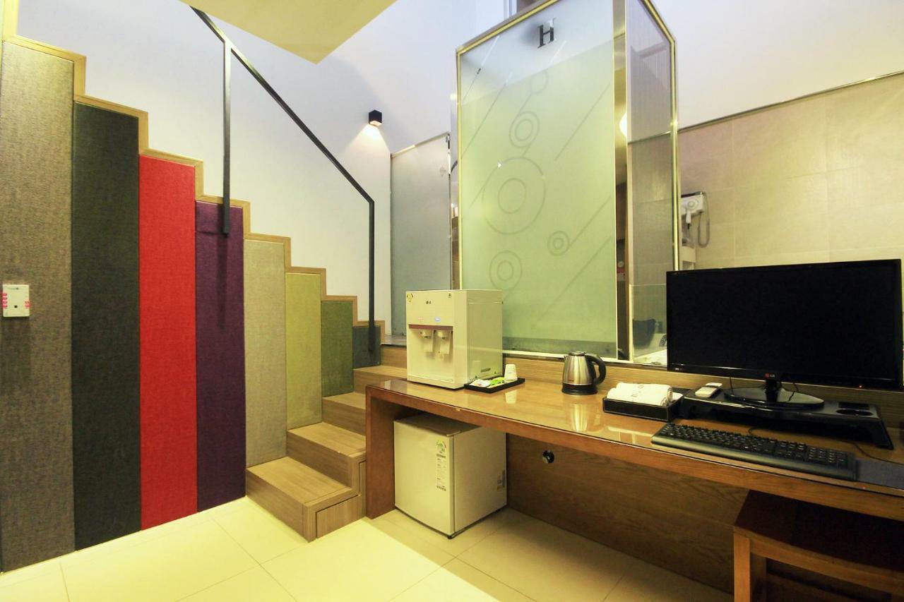 H Drive Hotel Iksan Екстериор снимка