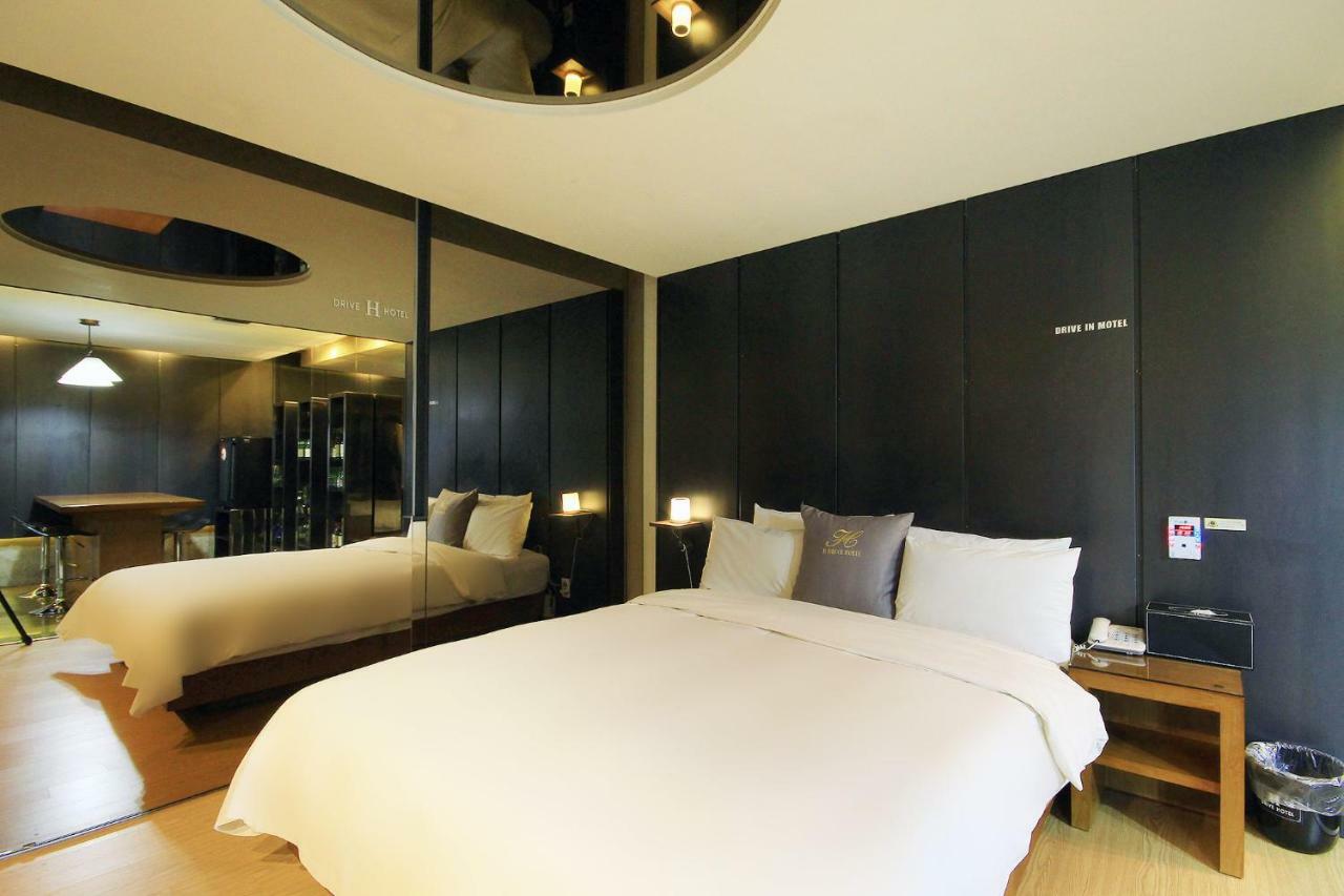 H Drive Hotel Iksan Екстериор снимка