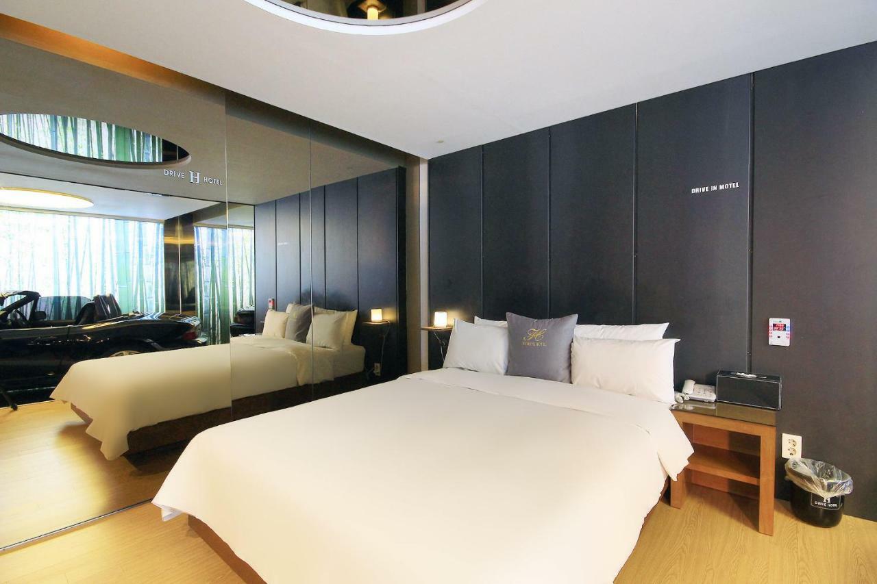 H Drive Hotel Iksan Екстериор снимка